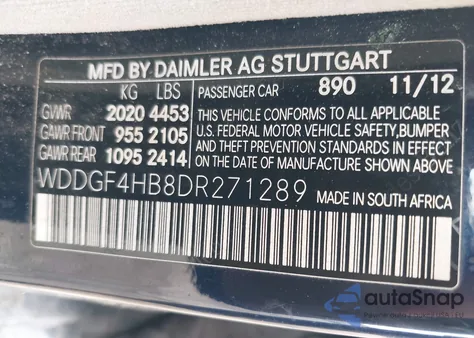 2013 Mercedes-Benz C 250 Luxury z USA, uszkodzony, nr VIN WDDGF4HB8DR271289